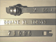 Goedgekeurde stalen bandverzegeling met numeriek identificatiekenmerk 104013