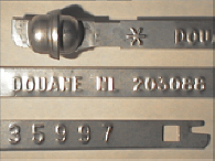 Goedgekeurde stalen bandverzegeling met numeriek identificatiekenmerk 203088