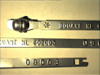 Goedgekeurde stalen bandverzegeling met numeriek identificatiekenmerk 602003