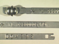 Goedgekeurde stalen bandverzegeling met alfanumeriek identificatiekenmerk NL 03800005479