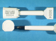 Goedgekeurde bolt seal met alfanumeriek identificatiekenmerk FRIESLAND FOODS EXPORT