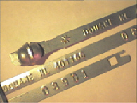 Goedgekeurde stalen bandverzegeling met numeriek identificatiekenmerk 401166