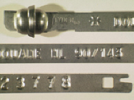 Goedgekeurde stalen bandverzegeling met numeriek identificatiekenmerk 90/143